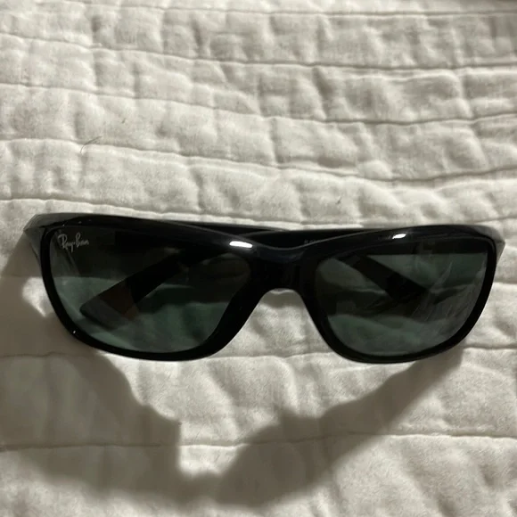 Ray-Ban Sunglasses w/ Carrying Case (Toddler Size) - Picture 2 of 6